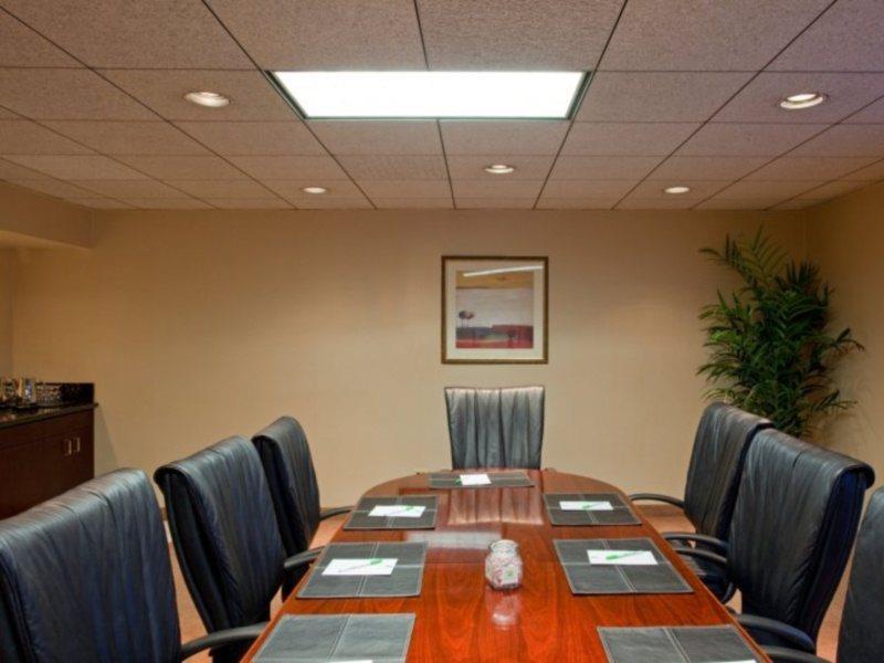 Holiday Inn La Mirada near Anaheim, an IHG Hotel Bagian luar foto