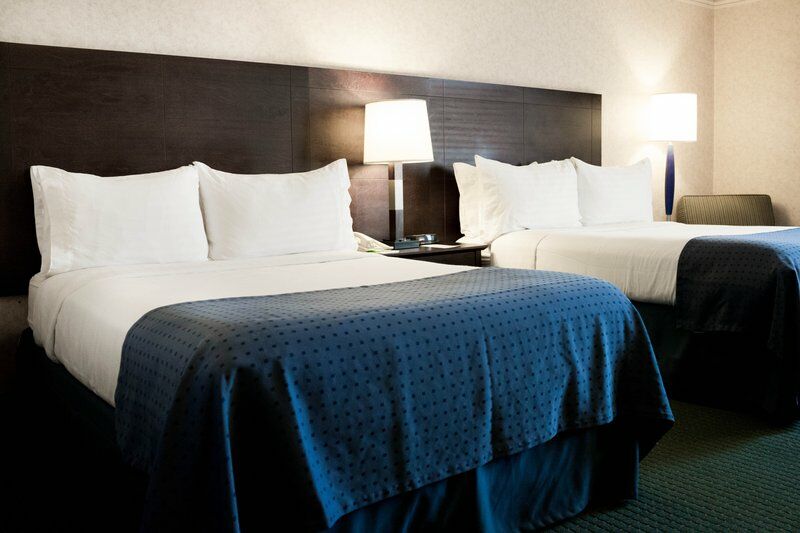 Holiday Inn La Mirada near Anaheim, an IHG Hotel Bagian luar foto